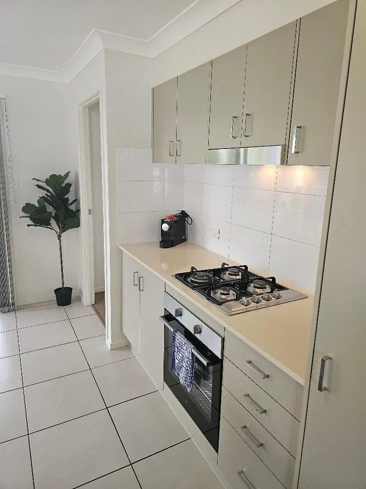 Cute & Cosy With Great Location Appartement North Lakes Australië